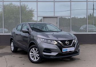 Подержанный автомобиль Nissan Qashqai 2021 года (3 фото)