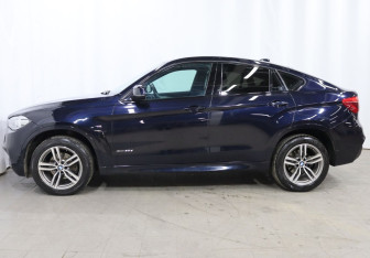Подержанный автомобиль BMW X6 2019 года (8 фото)