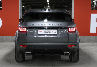 Подержанный автомобиль Land Rover Range Rover Evoque 2018 года (6 фото)