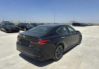 Новый Toyota Camry Sedan 2024 (3 фото)