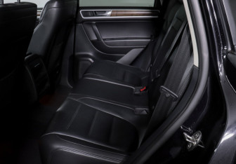 Подержанный автомобиль Volkswagen Touareg 2017 года (10 фото)