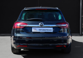 Подержанный автомобиль Opel Insignia Wagon 2014 года (5 фото)