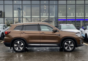 Подержанный автомобиль Changan CS75 2020 года (4 фото)