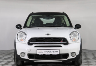 Подержанный автомобиль MINI Countryman 2016 года (2 фото)