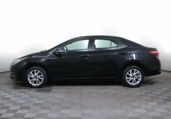 Подержанный автомобиль Toyota Corolla Sedan 2016 года (3 фото)