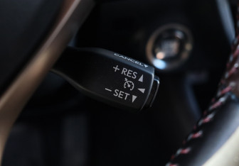 Подержанный автомобиль Lexus RX 2021 года (17 фото)