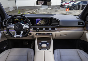 Подержанный автомобиль Mercedes-Benz GLE 2020 года (13 фото)