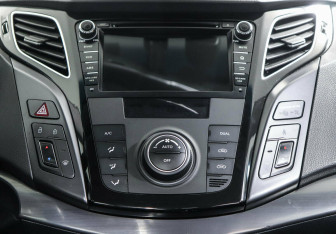 Подержанный автомобиль Hyundai i40 Sedan 2016 года (8 фото)