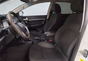 Подержанный автомобиль Geely Emgrand EC7 Sedan 2016 года (10 фото)