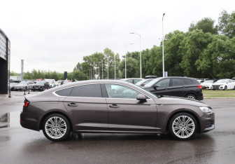 Подержанный автомобиль Audi A5 Liftback 2018 года (4 фото)