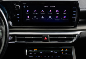 Подержанный автомобиль Kia K5 2021 года (15 фото)