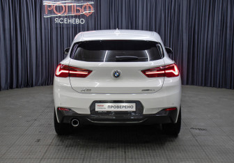 Подержанный автомобиль BMW X2 2019 года (6 фото)