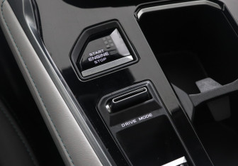 Подержанный автомобиль Changan UNI-T 2023 года (16 фото)