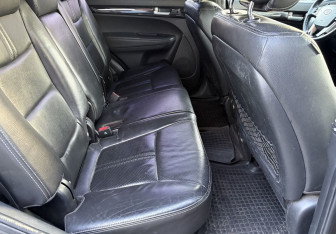 Подержанный автомобиль Kia Sorento 2009 года (11 фото)