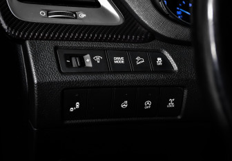 Подержанный автомобиль Hyundai Santa Fe 2016 года (16 фото)