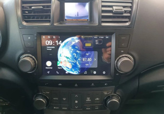 Подержанный автомобиль Toyota Highlander 2012 года (12 фото)