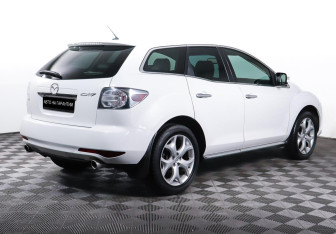 Подержанный автомобиль Mazda CX-7 2011 года (5 фото)