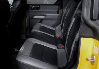 Подержанный автомобиль Ford Bronco 2021 года (10 фото)