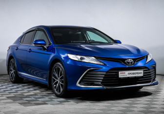 Подержанный автомобиль Toyota Camry Sedan 2021 года (3 фото)