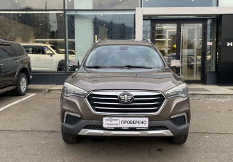 Подержанный автомобиль FAW Besturn X80 2019 года (2 фото)