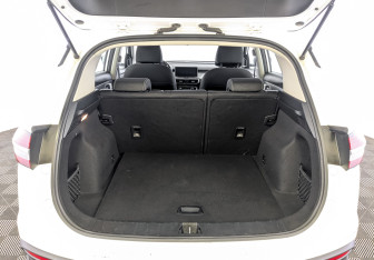 Подержанный автомобиль Geely Coolray 2023 года (10 фото)