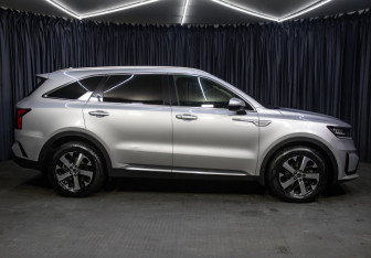 Подержанный автомобиль Kia Sorento 2020 года (4 фото)