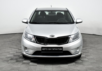Подержанный автомобиль Kia Rio Sedan 2013 года (2 фото)