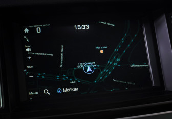 Подержанный автомобиль Genesis G80 2018 года (17 фото)