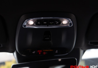 Подержанный автомобиль Volvo V90 Cross Country 2017 года (19 фото)