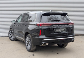 Подержанный автомобиль Exeed VX 2023 года (7 фото)