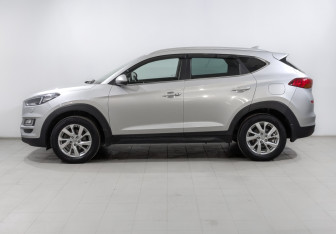Подержанный автомобиль Hyundai Tucson 2019 года (8 фото)