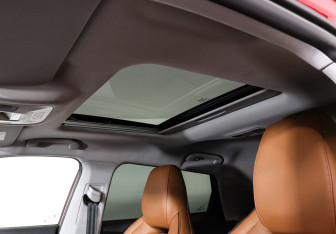 Подержанный автомобиль Omoda C5 2024 года (14 фото)