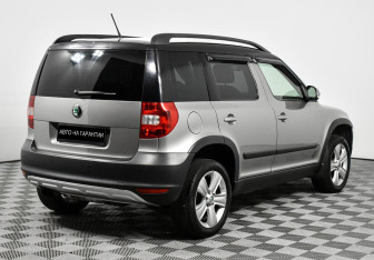 Подержанный автомобиль Skoda Yeti 2012 года (5 фото)