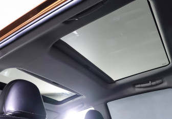 Подержанный автомобиль Toyota Venza 2014 года (17 фото)