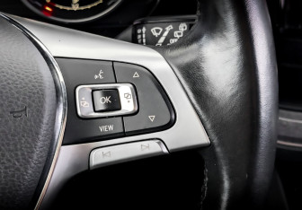 Подержанный автомобиль Volkswagen Touareg 2020 года (29 фото)