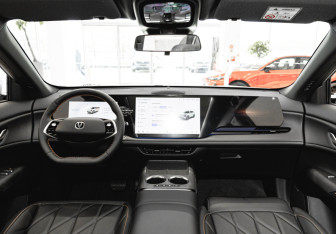 Новый Changan CS75PLUS 2025 (13 фото)