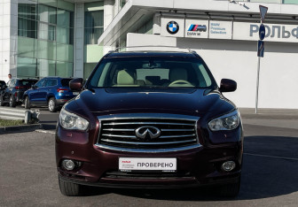 Подержанный автомобиль Infiniti JX 2013 года (2 фото)