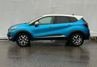 Подержанный автомобиль Renault Kaptur 2016 года (8 фото)