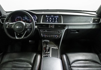 Подержанный автомобиль Kia Optima Sedan 2019 года (15 фото)