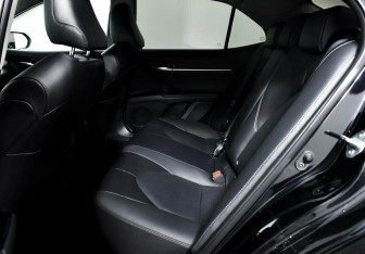 Подержанный автомобиль Toyota Camry Sedan 2020 года (14 фото)