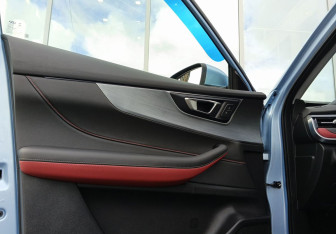 Подержанный автомобиль Chery Tiggo 4 Pro 2022 года (18 фото)
