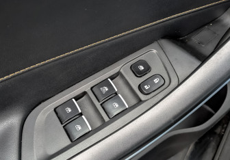 Подержанный автомобиль Москвич 3 2023 года (26 фото)