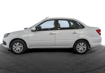 Подержанный автомобиль LADA (ВАЗ) Granta Sedan 2022 года (8 фото)