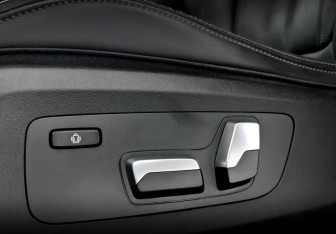 Подержанный автомобиль BMW X7 2019 года (21 фото)