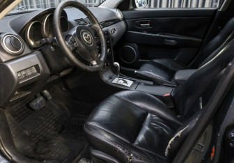 Подержанный автомобиль Mazda 3 Sedan 2008 года (16 фото)