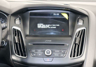 Подержанный автомобиль Ford Focus Hatchback 2018 года (12 фото)