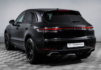 Подержанный автомобиль Porsche Macan 2021 года (7 фото)