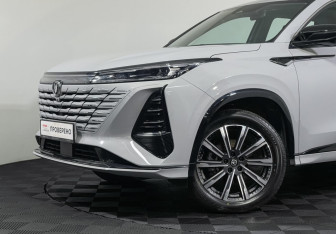 Подержанный автомобиль Changan CS75PLUS 2024 года (20 фото)