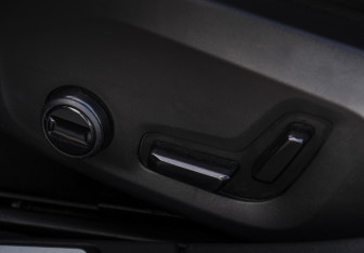 Подержанный автомобиль Volvo V60 Cross Country 2020 года (17 фото)