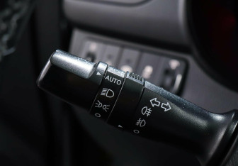 Подержанный автомобиль Kia Rio Sedan 2015 года (13 фото)